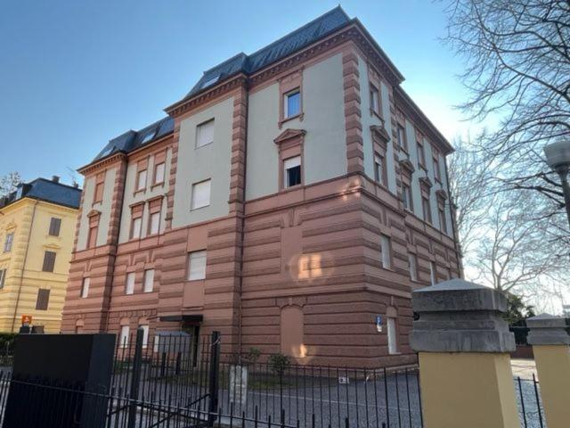 Luxury Apartment Paola Merano Exterior foto